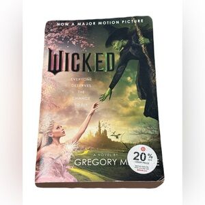 (Wicked by Gregory Maguire) Fantasy Book